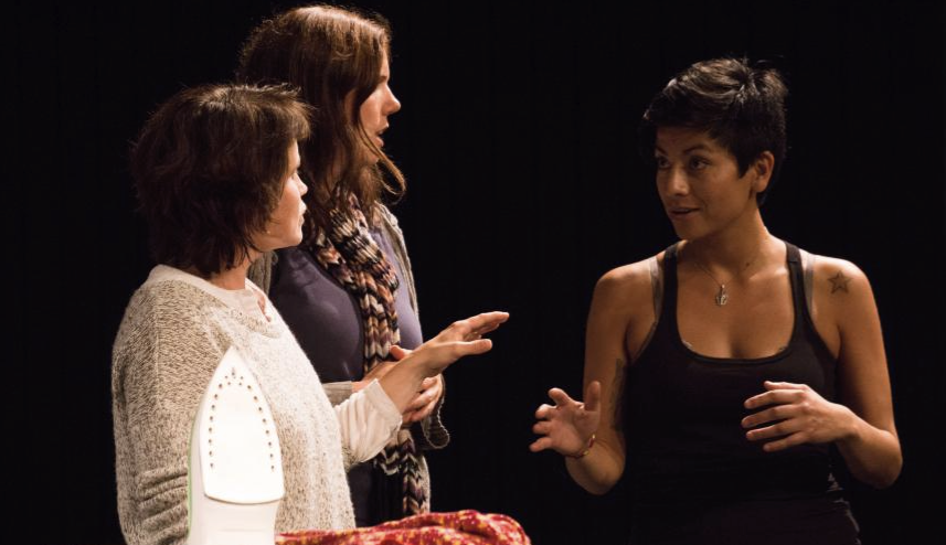 Viser bilde av 3 personer