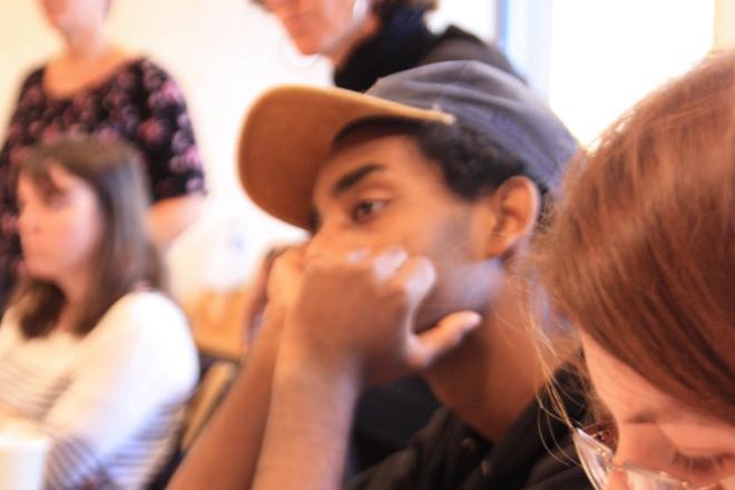 følge med kurs se på undre ure nysgjerrig vite kunnkap lære